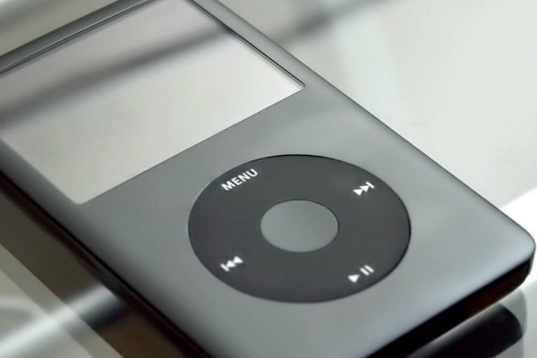 Why You Shouldn't Play the Radio or iPod in Your Shop